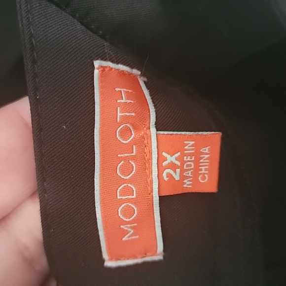 NWOT Modcloth Overalls Pleated Dress - Size 2x - Picture 5 of 6